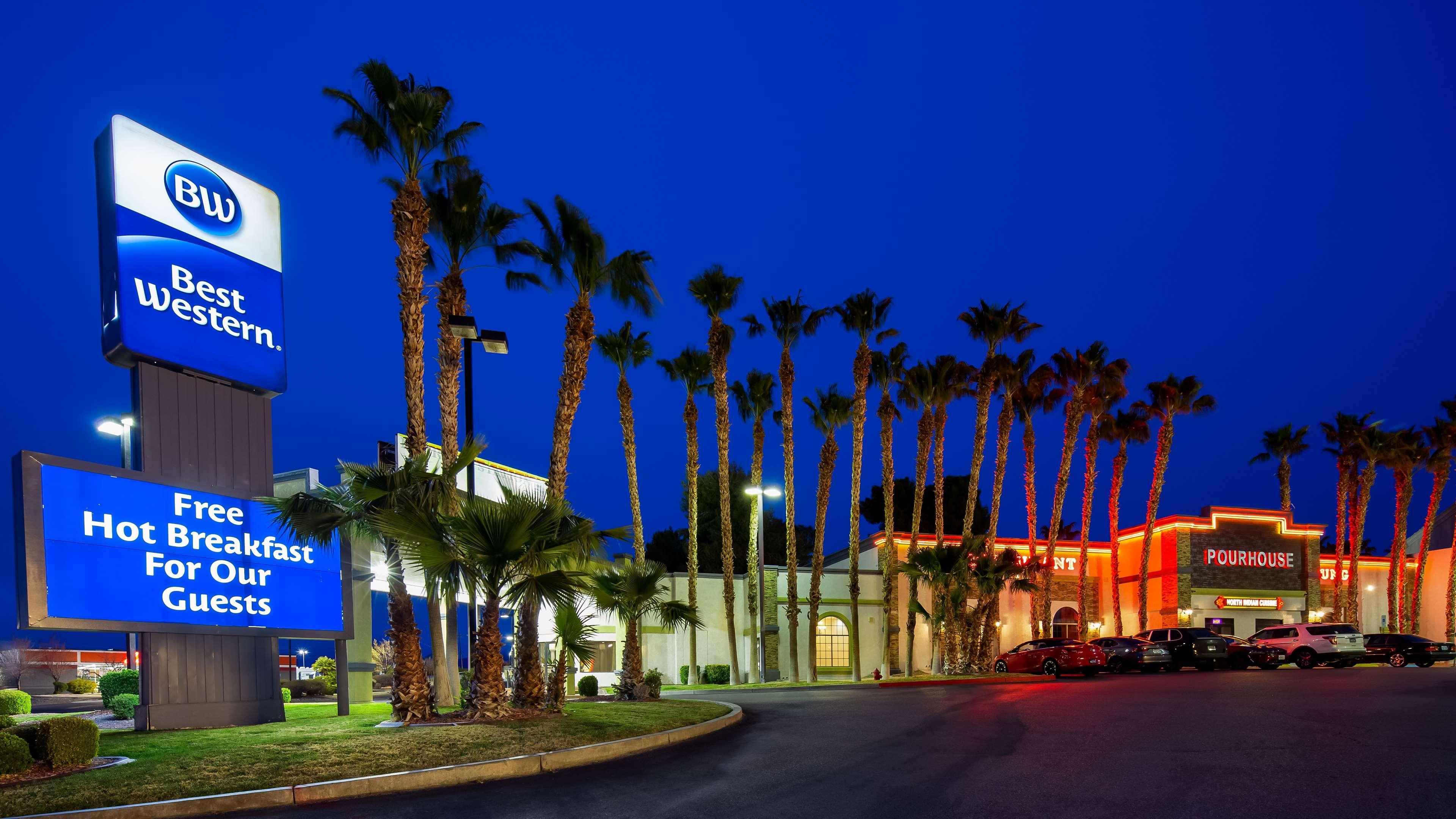 Best Western Pahrump Oasis Hotel Exterior photo