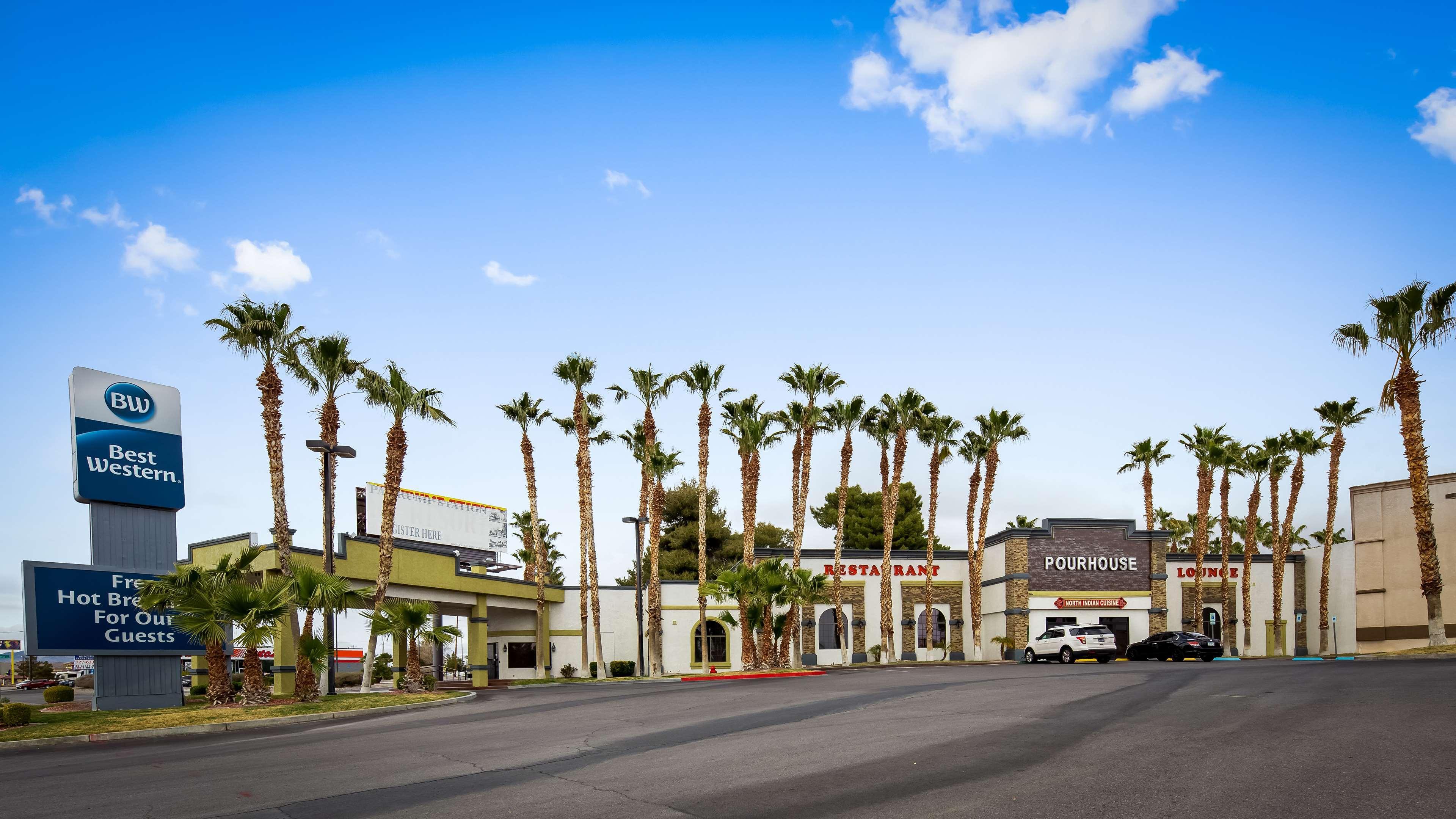 Best Western Pahrump Oasis Hotel Exterior photo