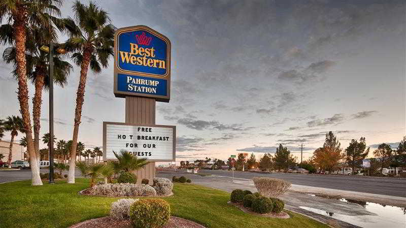 Best Western Pahrump Oasis Hotel Exterior photo