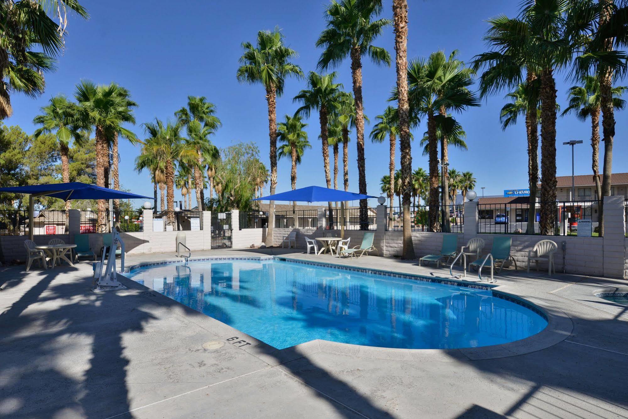 Best Western Pahrump Oasis Hotel Exterior photo