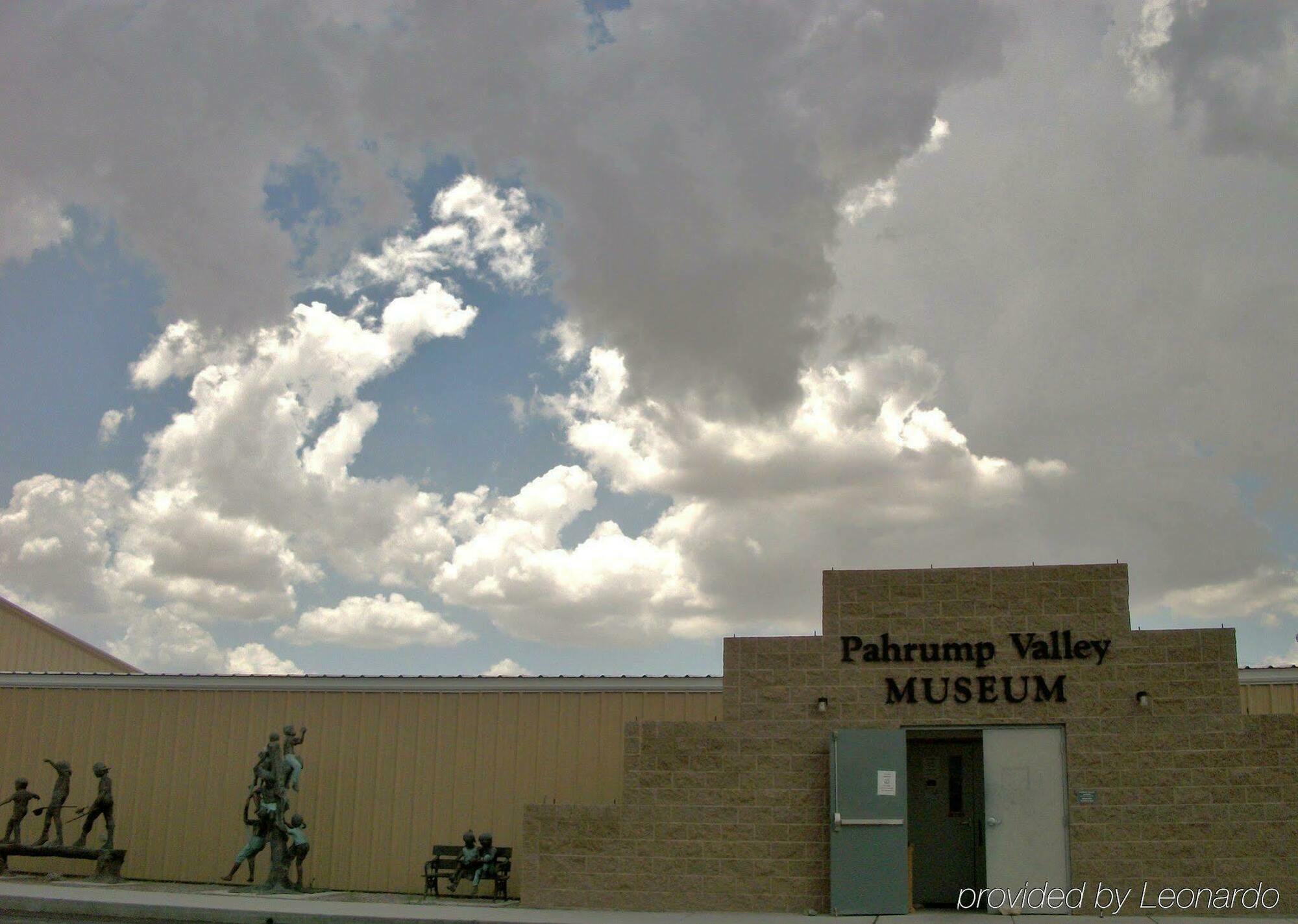 Best Western Pahrump Oasis Hotel Exterior photo